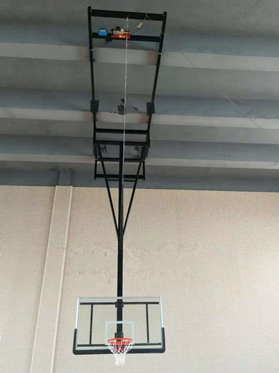陜西西安zui新安裝電動(dòng)懸空式籃球架案例
